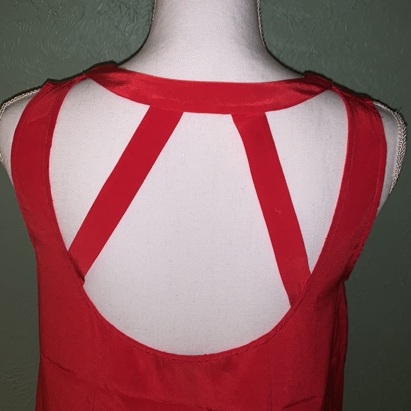 💞BCBG MaxAzria 100% Silk top. Size S. - Picture 6 of 10